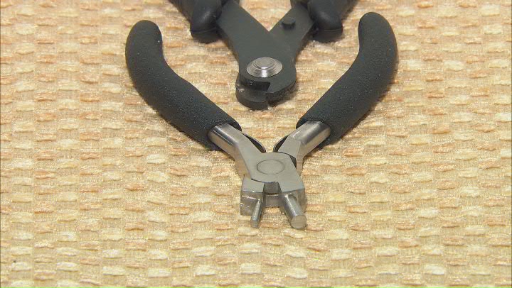 Memory Wire Finishing Plier Tool Kit includes Classic Memory Wire Shear, Memory Wire Finishing Plier Video Thumbnail